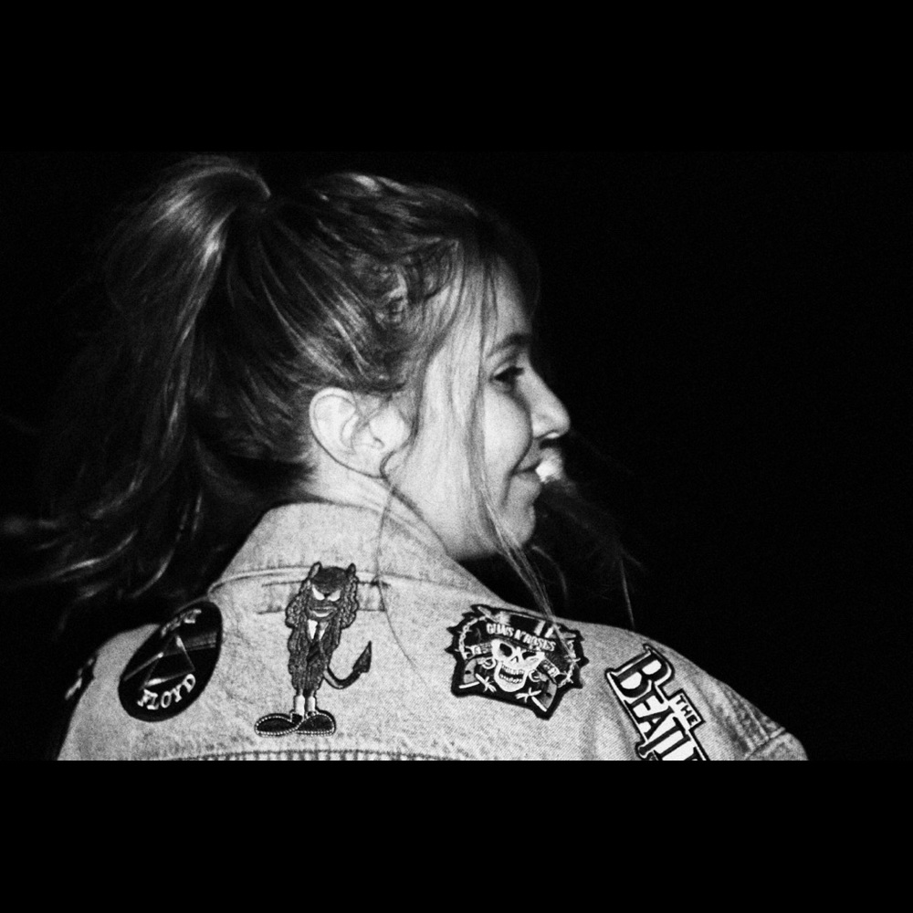 Meet your Posher, Simone